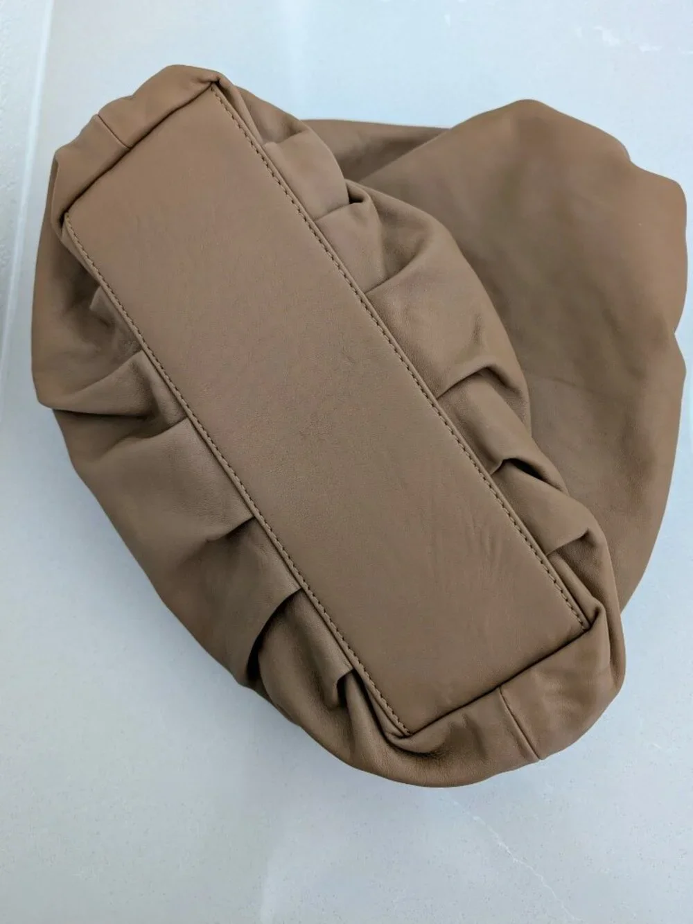Cleobella nia tan